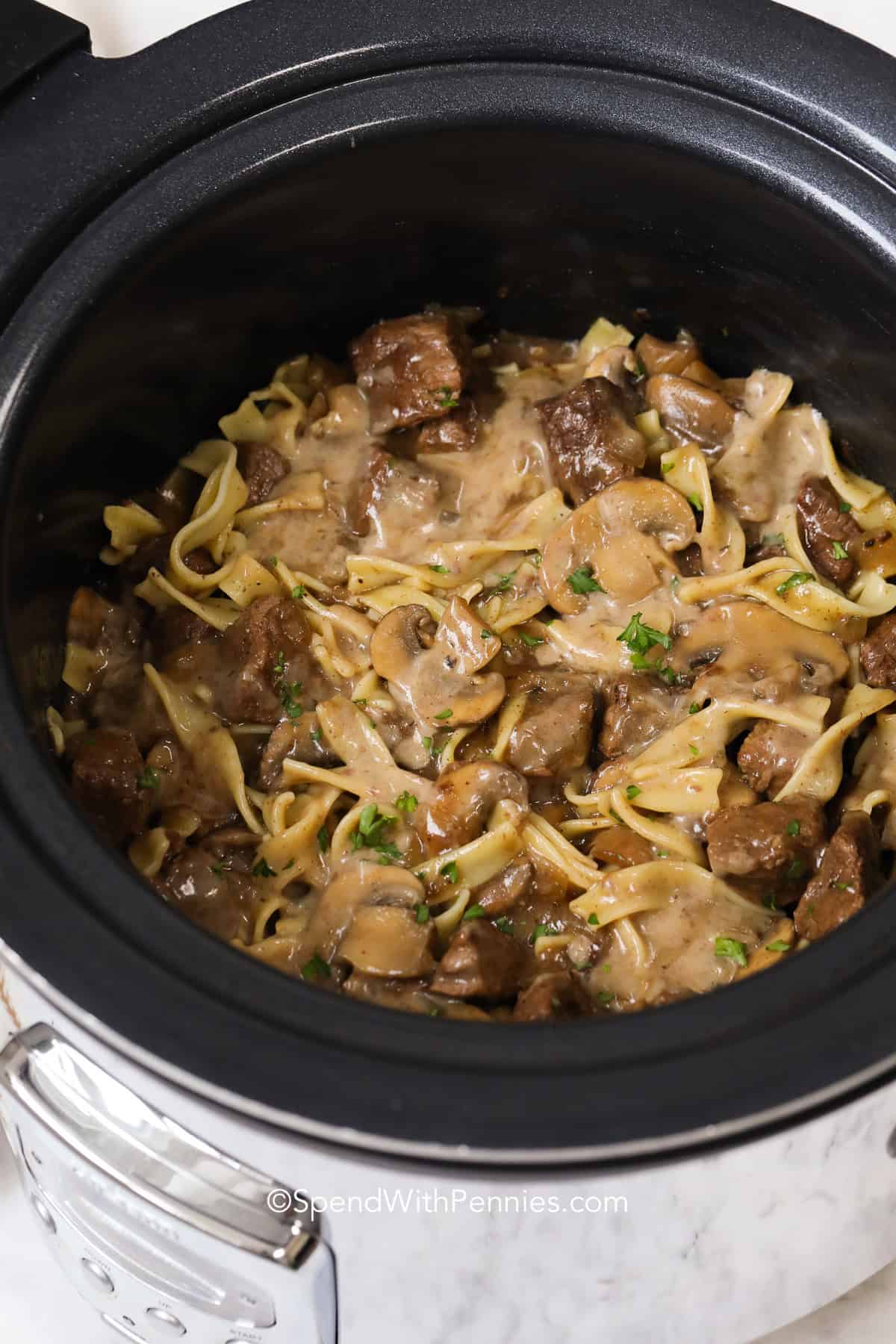 „Crock Pot“ jautienos stroganovas