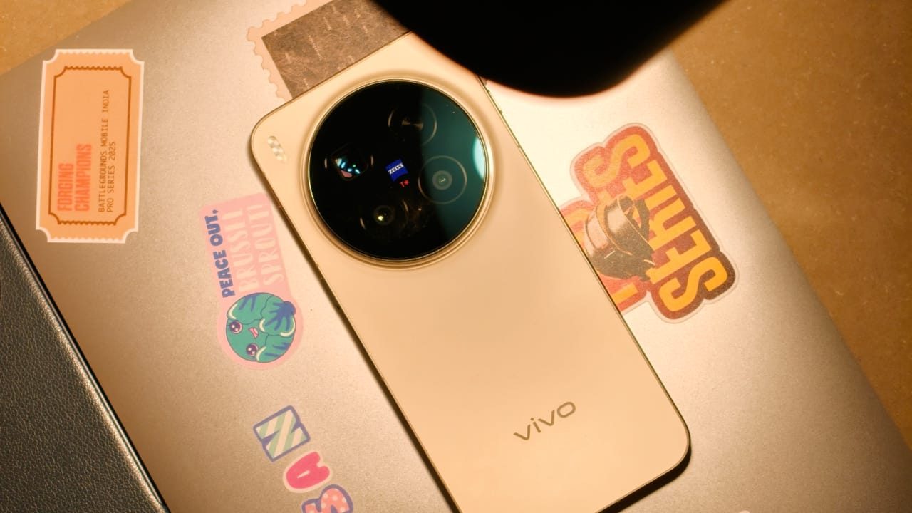 „Vivo X300 FE“ artėja prie debiuto; X300 Ultra gali gauti dvigubą telekonverterio rinkinį