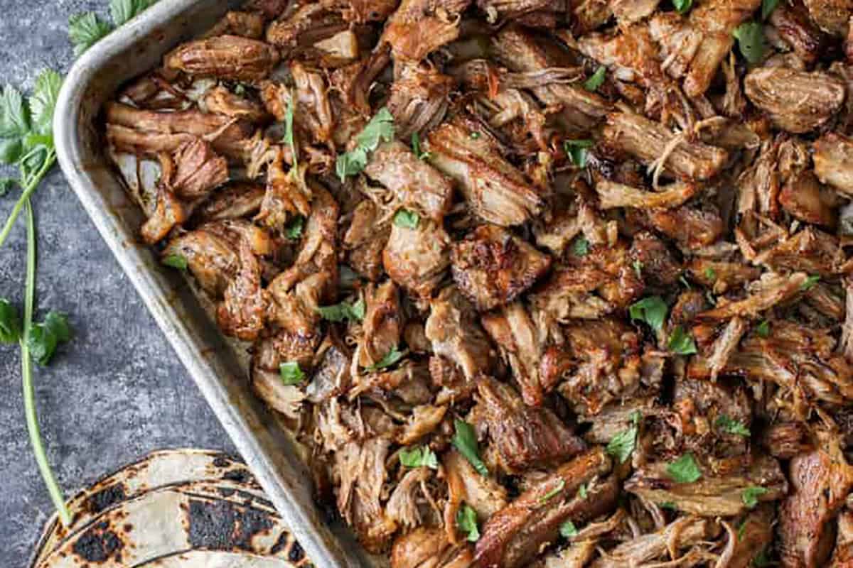 Slow Cooker Pork Carnitas receptas (meksikietiška kiauliena)